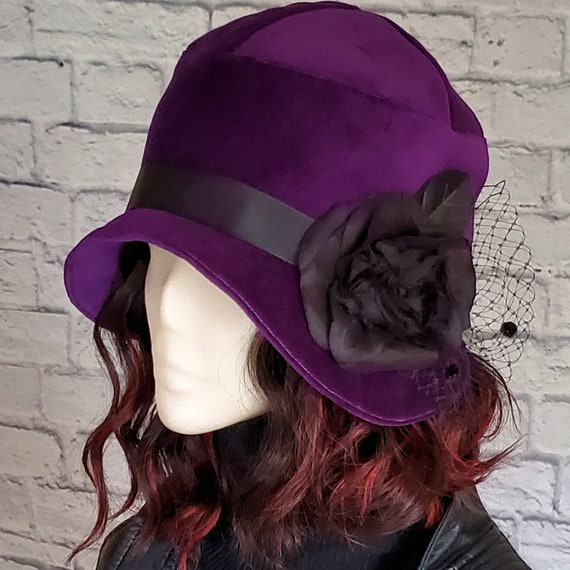 1920s Velvet Cloche Hat: Purple Flapper Style With Black 1920s Velvet Cloche Hat: Purple Flapper Style With Black