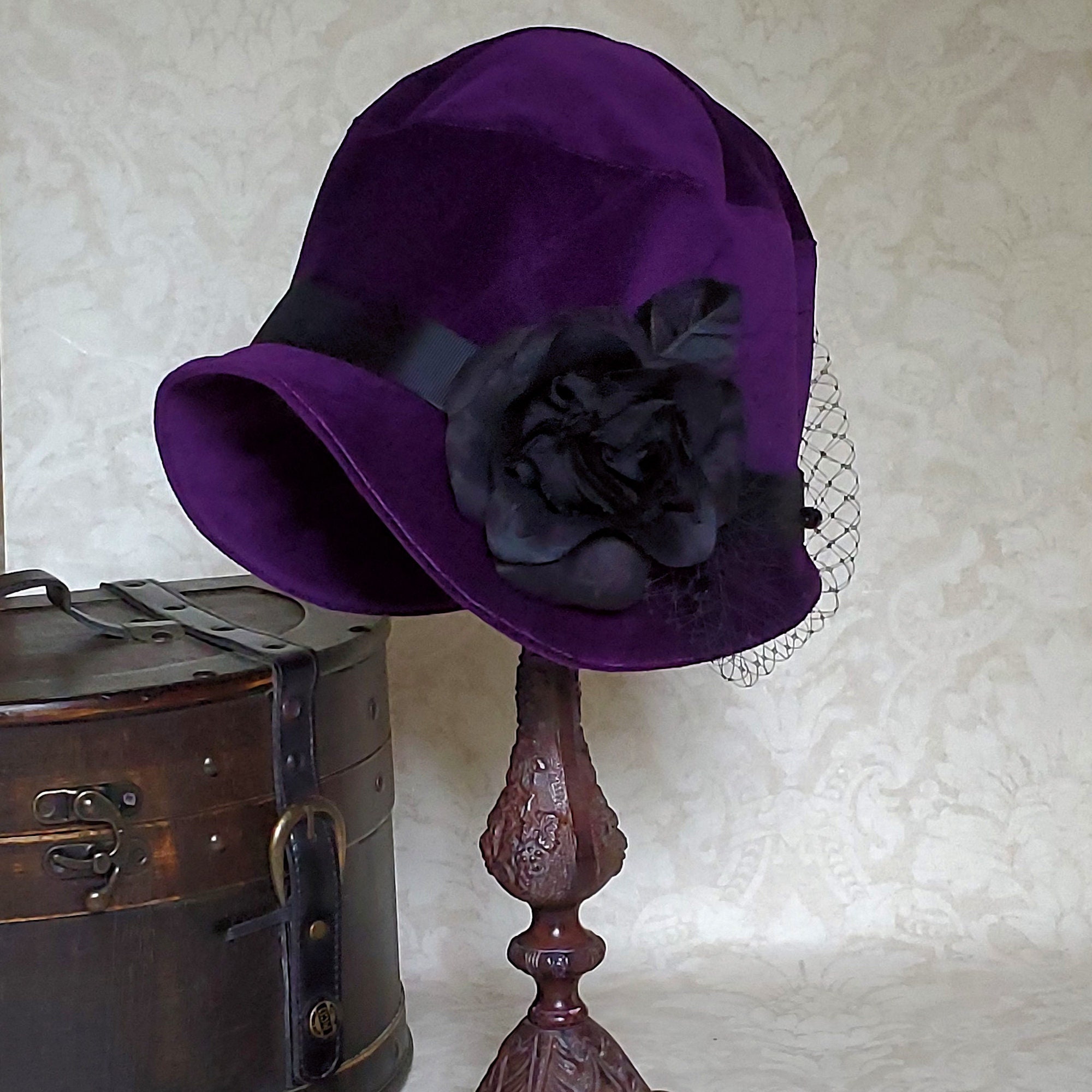Wool and Velvet Purple Cloche Hat with Floral Accent 1920s Flapper Style 1920s Velvet Cloche Hat: Purple Flapper Style With Black  main image 2