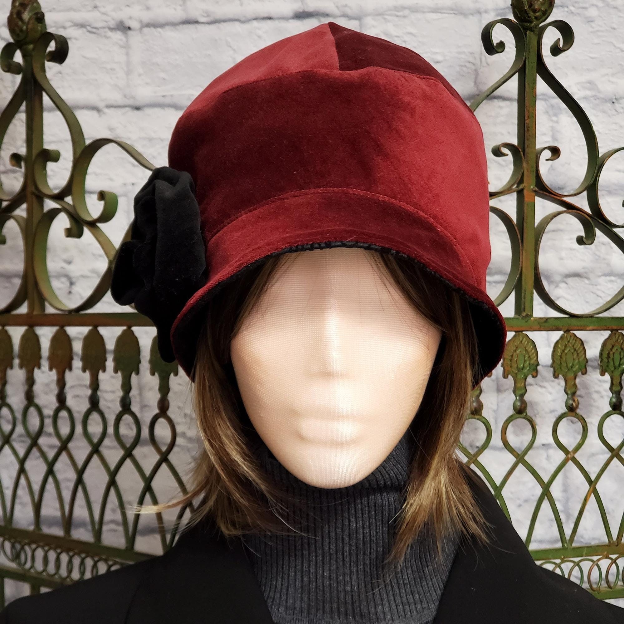 Vintage 1920s Cloche Hat Wide Brim Fisherman\'s Hat Polyester Black 1920s cloche hat with cotton and black lace – LaVieDelight main image 4