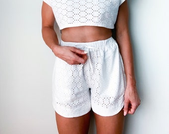 Shaw Short womens sewing pattern and tutorial - sizes 00 - 20, PDF instant download