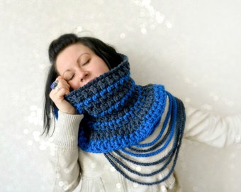 Chunky knitted chain scarf, one of a kind scarf, Royal blue knitted cowl, wearable art scarf, crochet chain