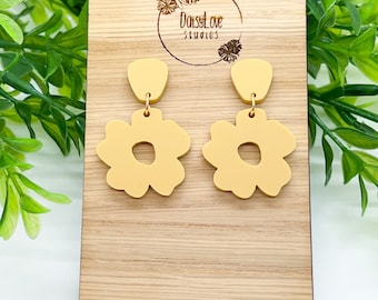 Mustard Yellow Boho Flower Acrylic Stud Dangle Earrings, Small Floral Fall Earrings, Petite Earrings for Girls, Minimalist Accessory for Her