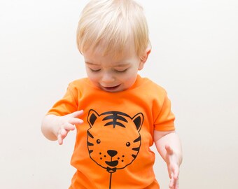 Tiger Balloon Toddler Tshirt / Birthday Tshirt / Kids Tshirt / Tiger Tshirt / Birthday Gift Boy / Birthday Top / Personalised Tshirt