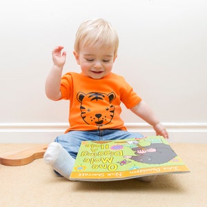 Tiger Balloon Toddler Tshirt / Birthday Tshirt / Kids Tshirt / Tiger Tshirt / Birthday Gift Boy / Birthday Top / Personalised Tshirt image 3