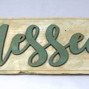 Placa de madeira 3D &quot;BLESSED&quot; / Pendurada na parede.