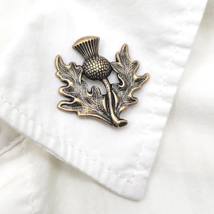 Small Thistle Scottish Lapel Pin / Brooch, Choose Your Finish, Small Brooch, Woodland, Boutonniere Garden Wedding, Forest, Summer/Fall