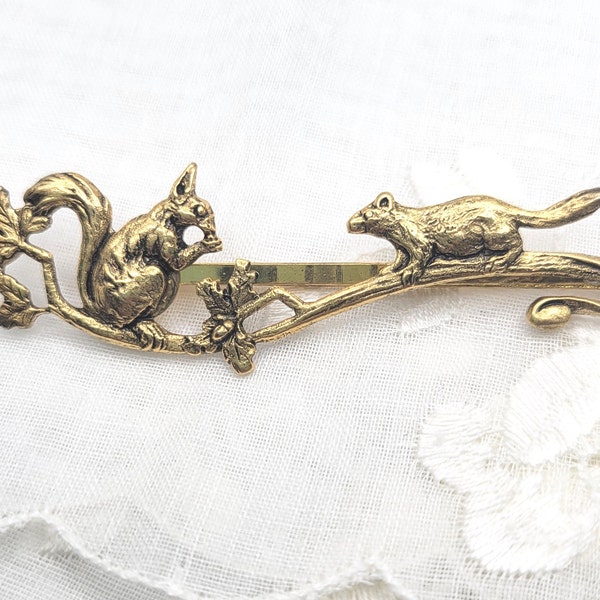 Gold Squirrel and Acorn Hair Pin, Oak Tree Branch, Fall / Winter Bobby Pin, Woodland, Rustic, Bobby Pin Vintage Bridal Hair, Forest