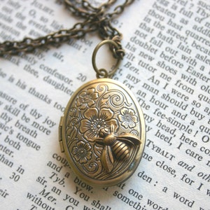 Bee Locket Necklace, Antique Gold Brass, 24 inch chain, Oval Photo Locket, Mothers Day, Queen Bee, Rustic, Sweet as can Bee!