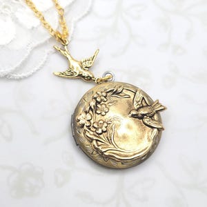 Flying Bird Locket, Antiqued Gold Plated, Photo Locket, Hidden Message, Garden, Woodland, Mothers Day, Rustic