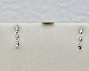 14k White Gold Dangle Diamond Earrings 0.27 Carats