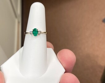 Emerald And Diamond Gold Ring