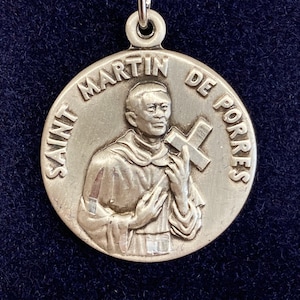 Colgante de plata de San Martín de Porres