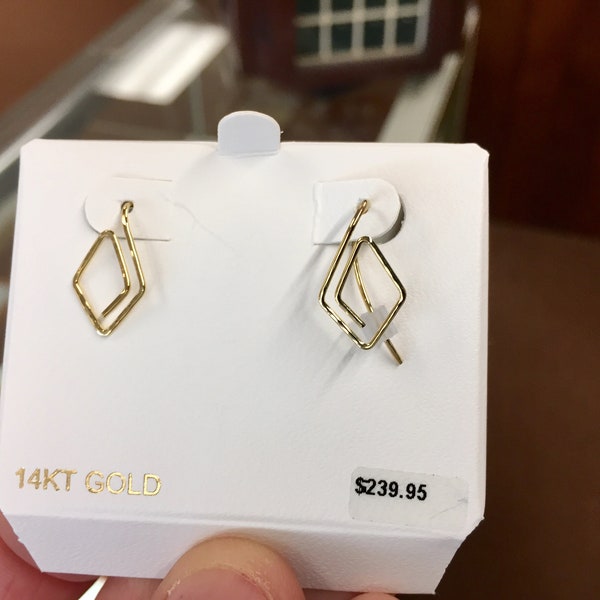 Orecchini triangolari di trave filo d'oro