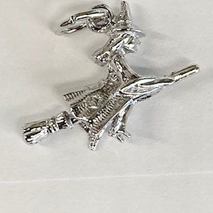 Charme de sorcière d’argent