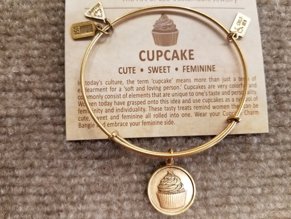 Cupcake Expandable Charm Bracelet - image 1