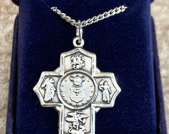 Five Way Devotion Medal With Chain Air Force