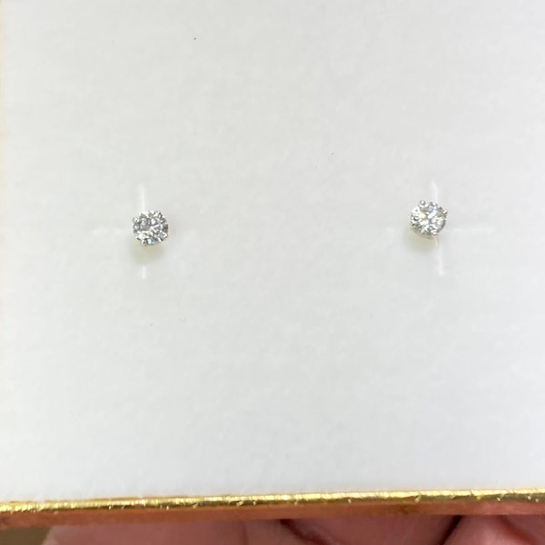 Natural Diamond White Gold 0.33 Carat Stud Earrings