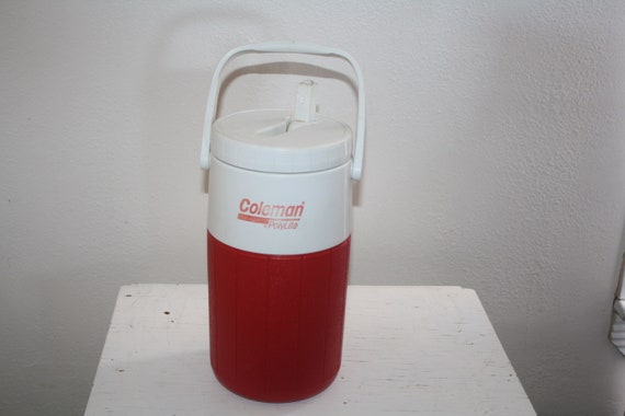 Red Coleman Water Drinking Cooler Thermos Polylite Half Gallon