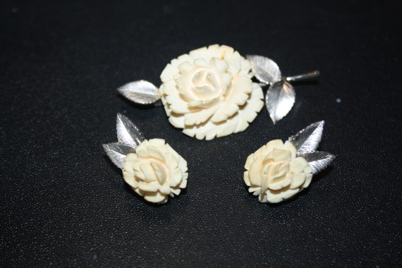 Brooch Clip Earrings Set Rose White Cream Roses R… - image 1