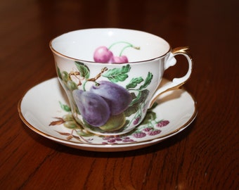 Vintage Regency England Bone China Tea Cup Saucer Set Grapes Berries Cherries Fruit Purple FREE SHIPPING