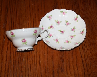 Victoria England Bone China White pink roses floral gold tea cup saucer set FREE shipping