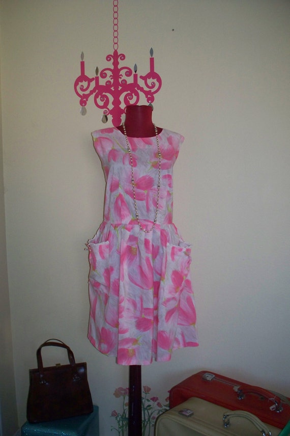 Vintage Sweet and Dreamy 50's 60's Pink Watercolo… - image 1