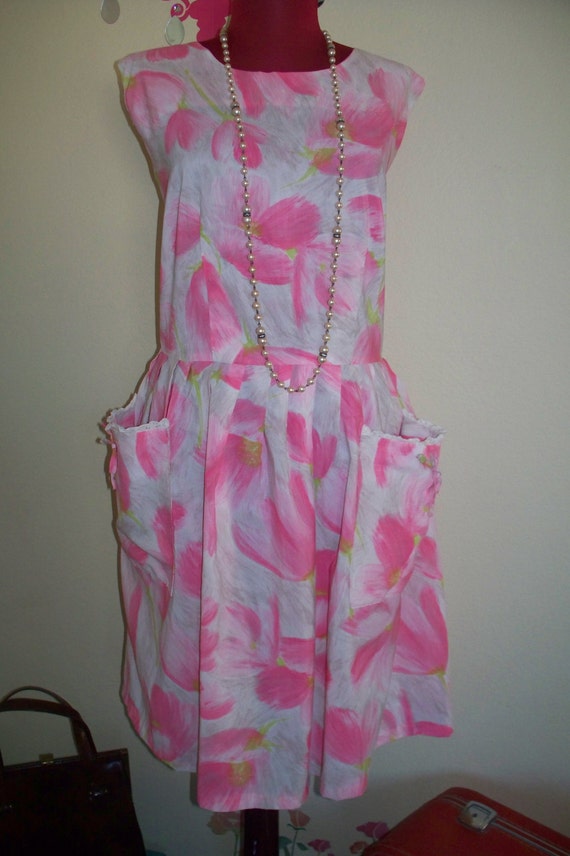 Vintage Sweet and Dreamy 50's 60's Pink Watercolo… - image 2