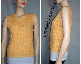 Vintage 80's " Limited " America Brand Baby Yellow Cable Knit All Lambswool Womens Sweater Vest / Pullover Knitted V Neck Vest Top sz M