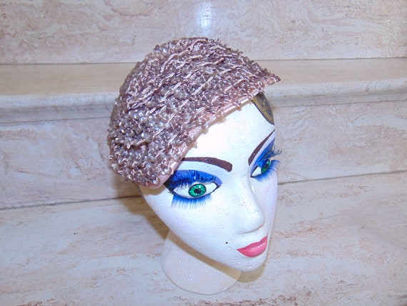 Vintage 50's Betmar Taupe Sequin Layered Pale Pin… - image 2