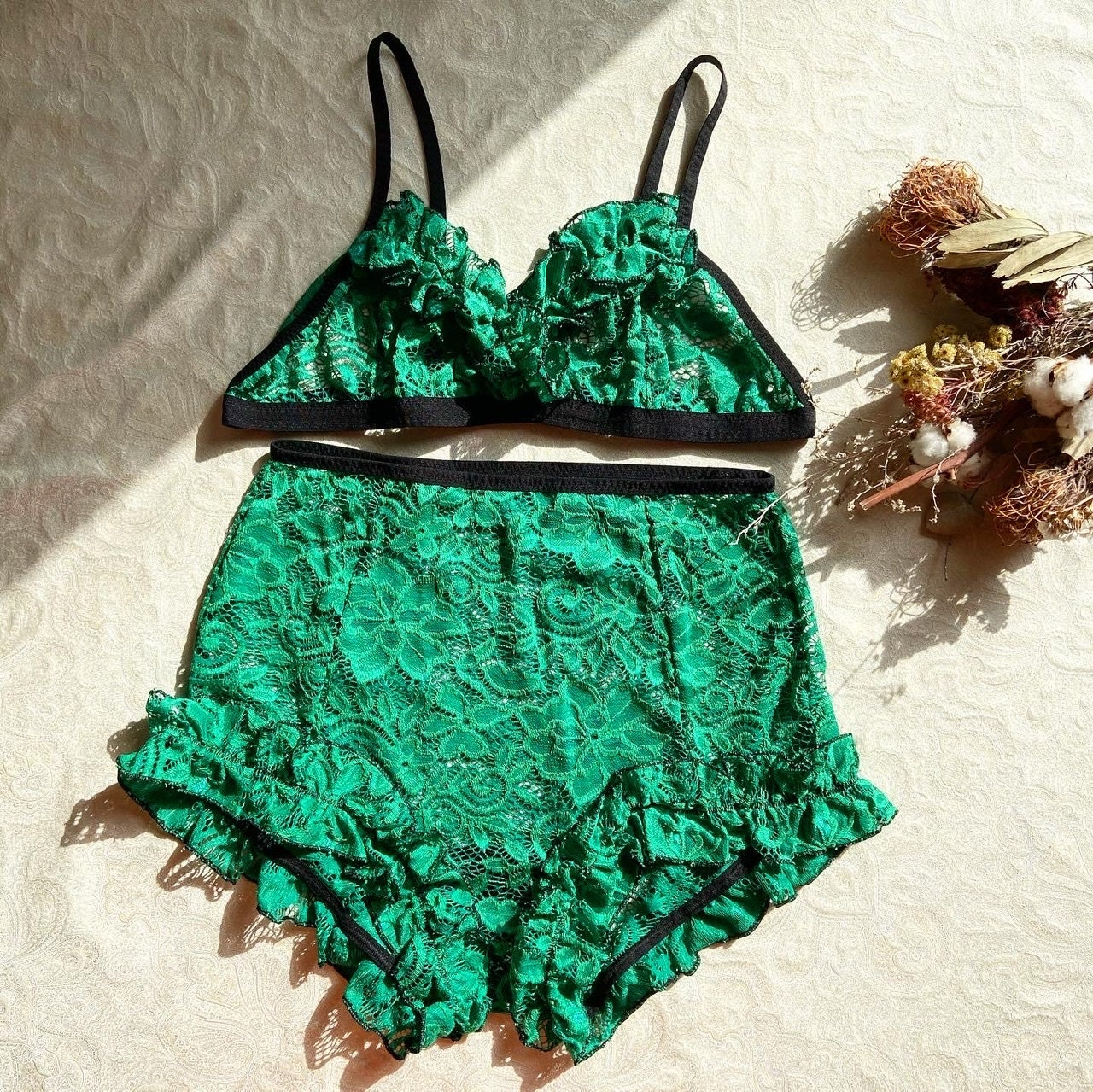 GREEN RUFFLE lingerie set / pin-up lingerie set groen / | Etsy