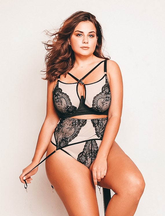 garters plus size