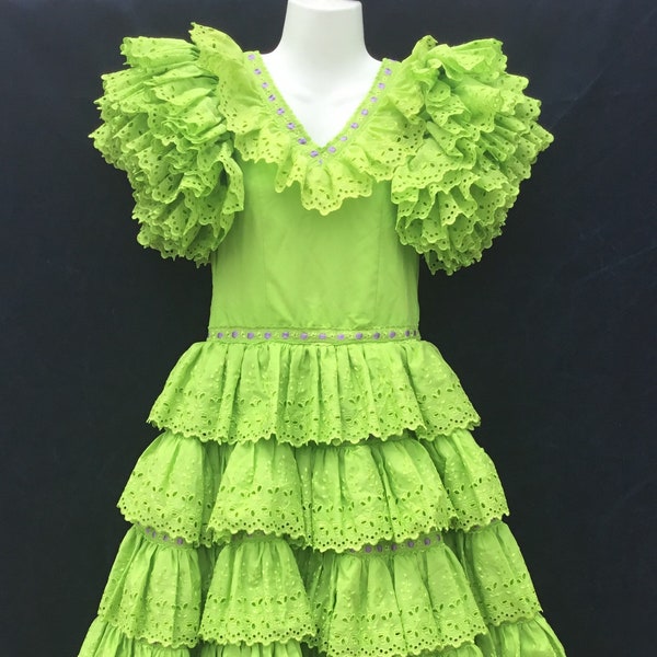 Vestido Femenino Flamenco / Gitano Español 30 "(76.5cm) Pecho Edad 8-10 aprox Verde lima Broderie Anglaise Encaje y cintas de satén lila