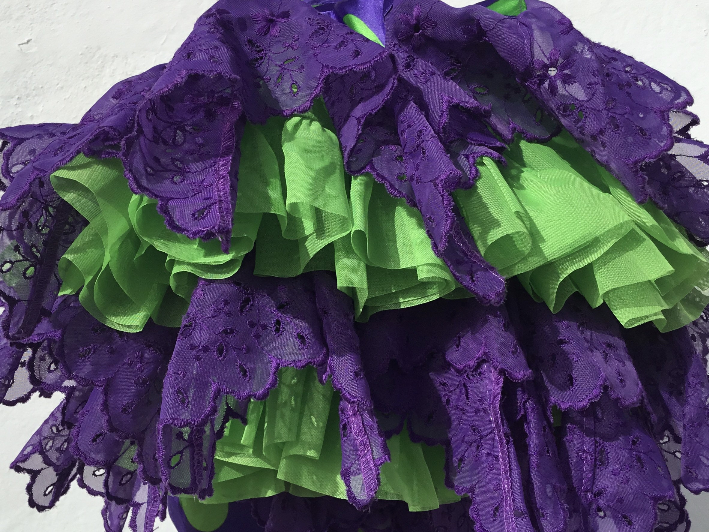 [新品] フラメンコ衣裳・LazoTurquesa・Made in Spain Vntg Spanish Flamenco Dress Fabulous Purple+emerald Green