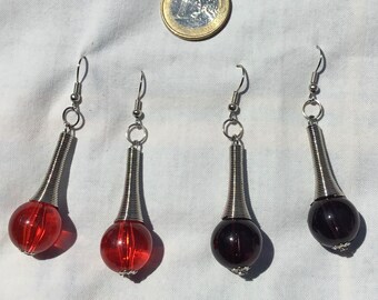 Pendientes flamencos vintage: resina roja o morada, espiral de acero