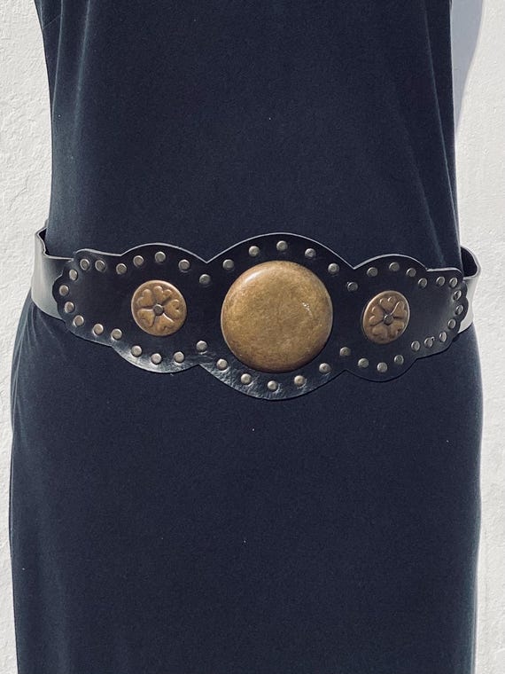 Vintage Western Concho Hip Belt: Dark Brown Faux Leather  display picture 1