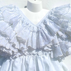 Girls’ Vintage Spanish Flamenco/Bridesmaid/Flower Girl Pure White Lacey Cotton Dress Circle Skirt Chest 24”(61cm) Age 5/6 Approx