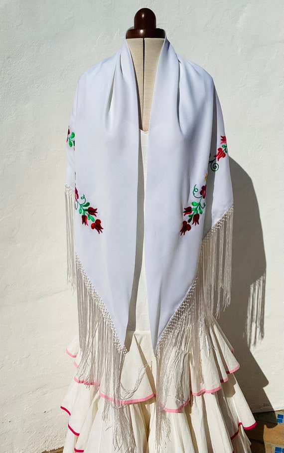 Vintage White Shawl with Bright Colourful Hand Em… - image 8