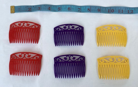 Set of 3 Pairs of Small Spanish Side Combs Yellow… - image 5