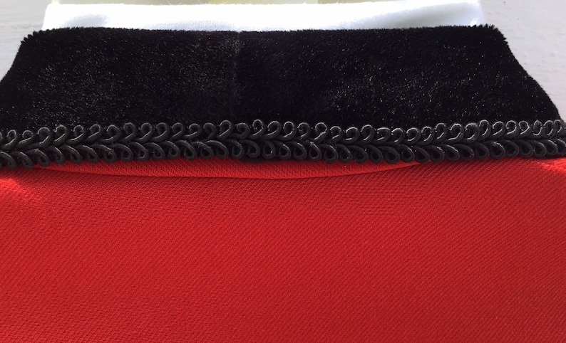 Vntg Spanish Horse RidingFlamenco Jacket Andalucian Cropped Riding Jacket RedBlack Velvet Trims Chest Size 26 66cm