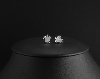 Sköldpaddsörhängen i sterlingsilver