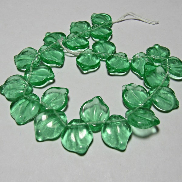 Czech Glass Green Uranium Glow 14mm Leaf 25 Beads 8" Strand