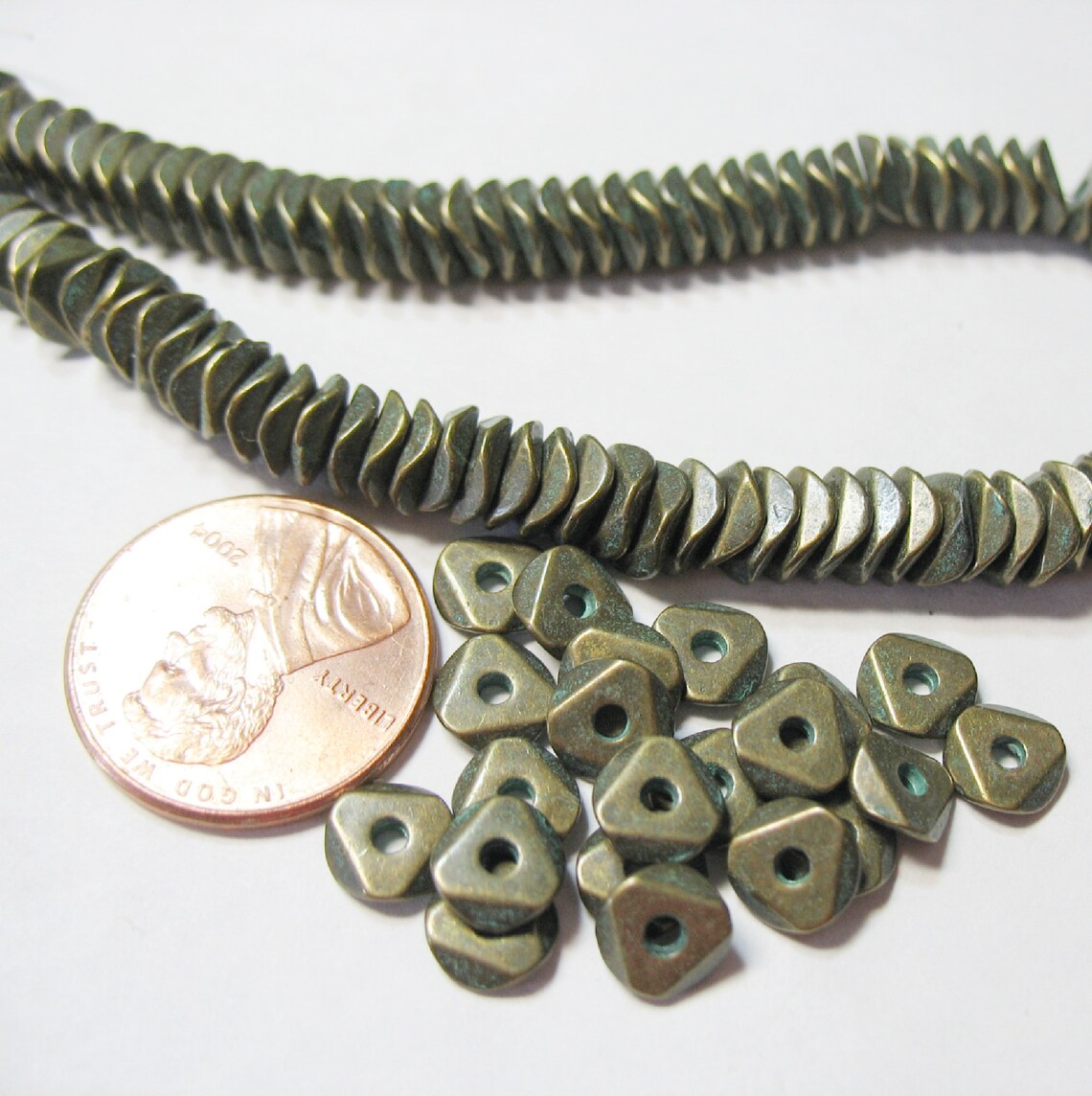 Heishi de bronce verde bronce 2x6mm wavy chip cornflake 50 | Etsy