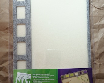 Beadsmith Beading Organizer Mat 11"x8", Mat for Beading