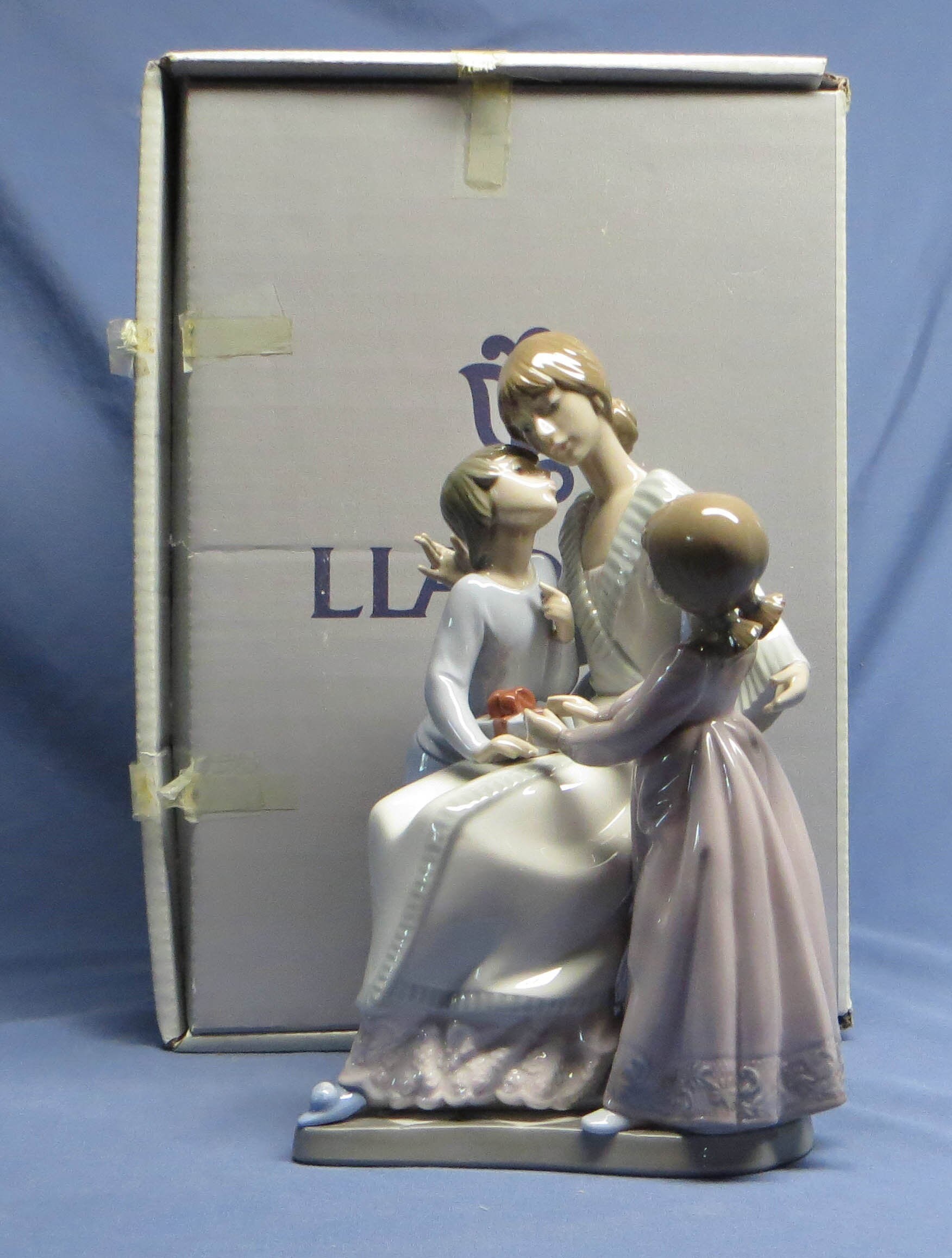 Rare Vintage Lladro 5596 'Dear Mama' 'Gift of Etsy