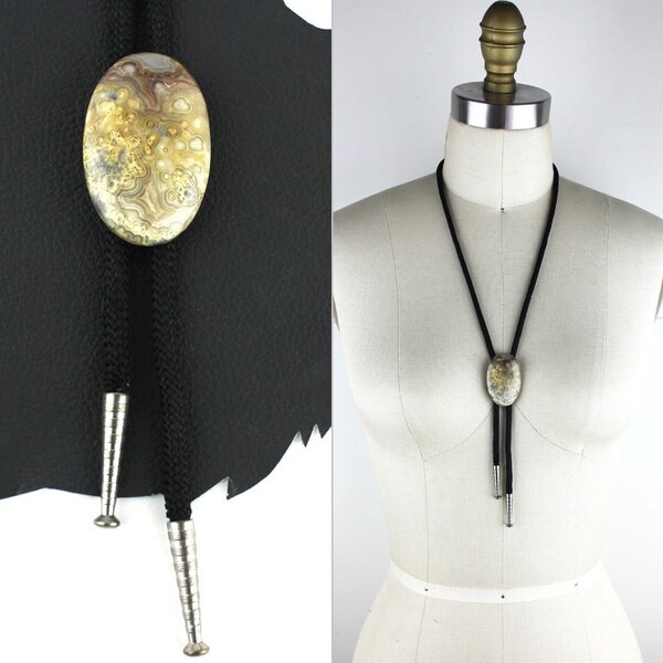Cream Beige & Gray Swirl Pattern Stone Vintage Bolo Tie