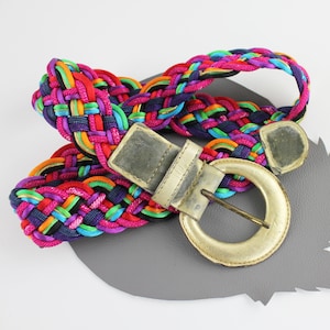 Vintage Regenbogen Geflochtene Kordel & Vinyl Damen Größe Medium Gürtel / Bunter Vintage Chic 80er Jahre Gürtel für Jeans