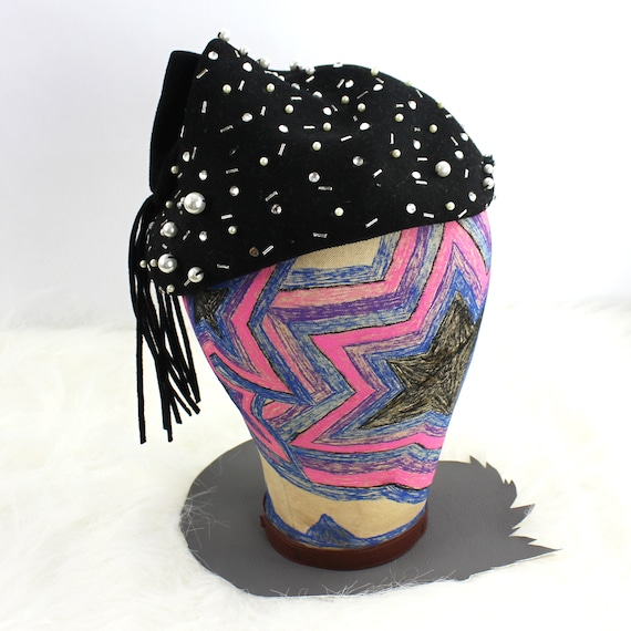 Black Felt Vintage Glenover Ladies Hat With Pearls and  display picture 2