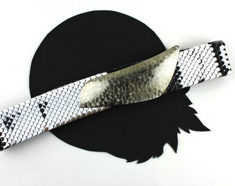 Silver Metal Scale Elastic Belt with Asymmetrical Metal Reptile Scale Pattern Buckle