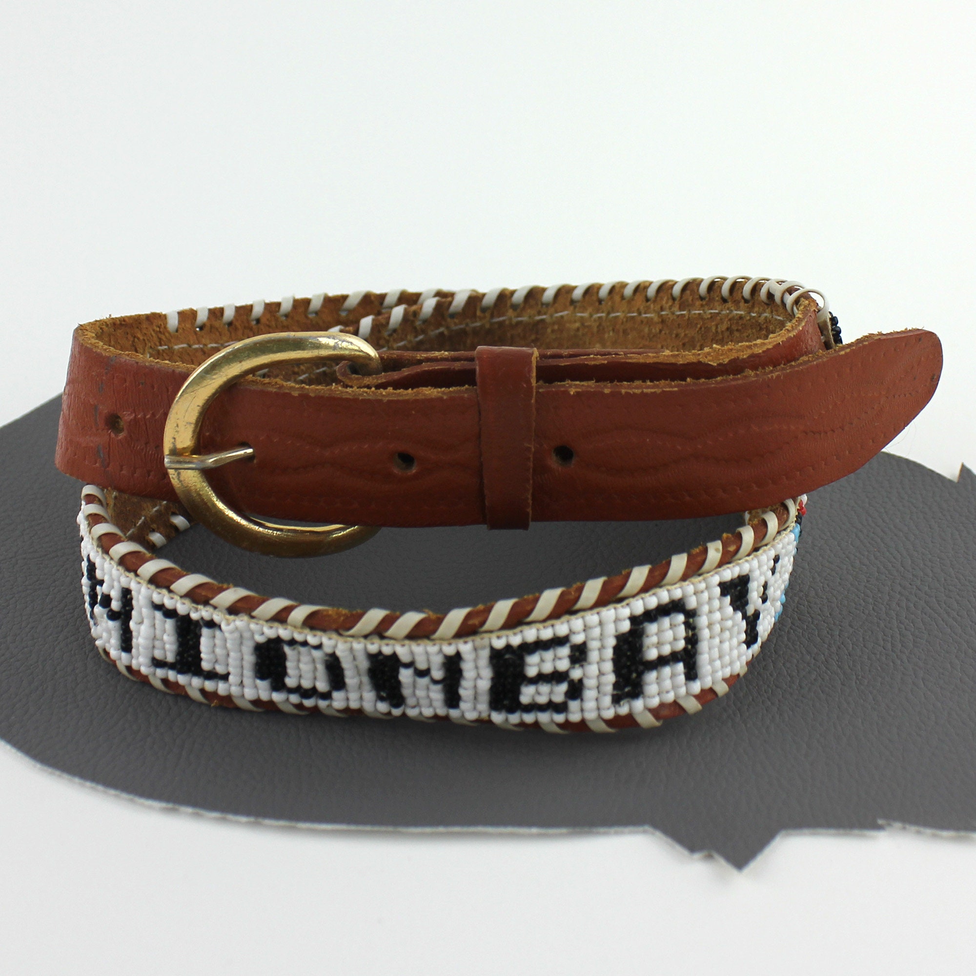 Justin Vintage Red Leather Beaded Belt Multicolor Seed Bead Western Boho Size 28 Handmade Beaded Full Grain Leather Belt: Western Aztec  main image 3