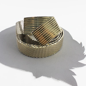 Cinturón de metal dorado vintage con hebilla de cinturón dorado 1984 / talla 32 34